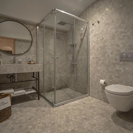 1772 Hotel