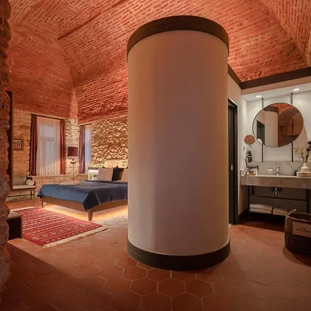 1772 Hotel