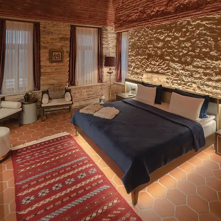 Hotel 1772 5*