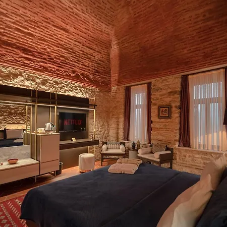 Hotel 1772 5*