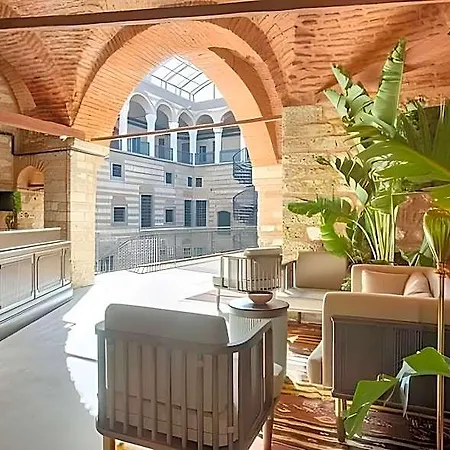 Otel 1772
