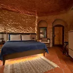 1772 Hotel 5*