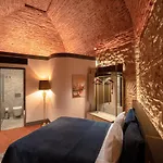 1772 Hotel 5*