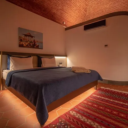 1772 Hotel